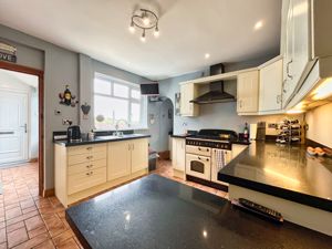 Photo 29- click for photo gallery